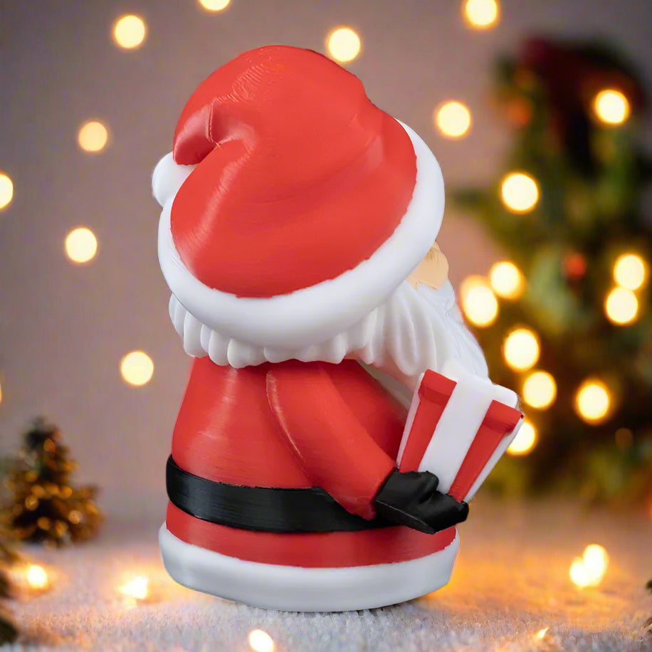 3D-printed Santa Claus figure with a charming smile, perfect for adding cheer to your holiday decorations